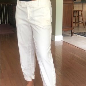 Gap super cute and comfy white pants!! Hardly worn